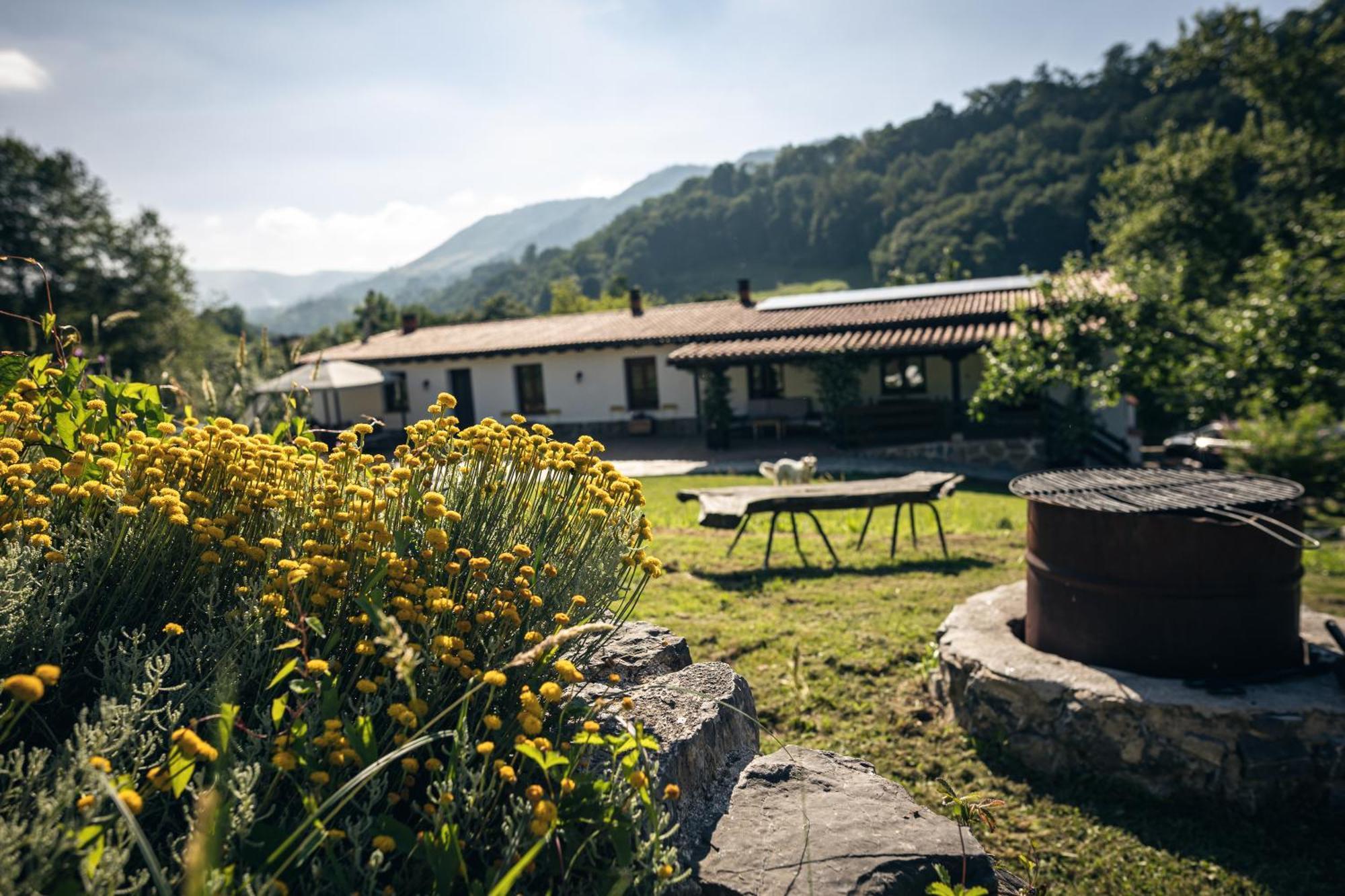 Finca La Naguada Casa Rural En Asturias Beloncio 外观 照片